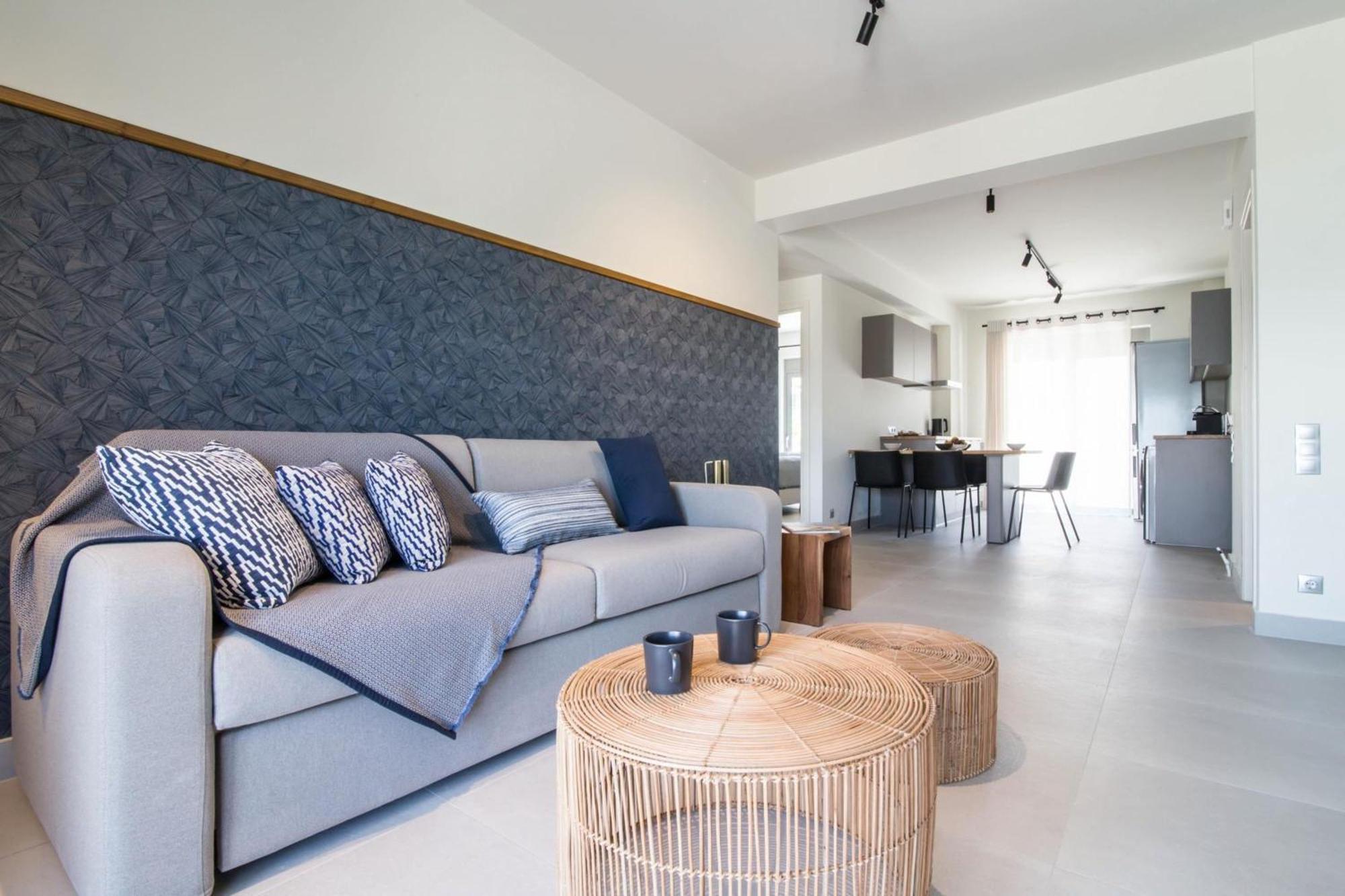 Blue Symphony Suites Apartments Нікіана Екстер'єр фото